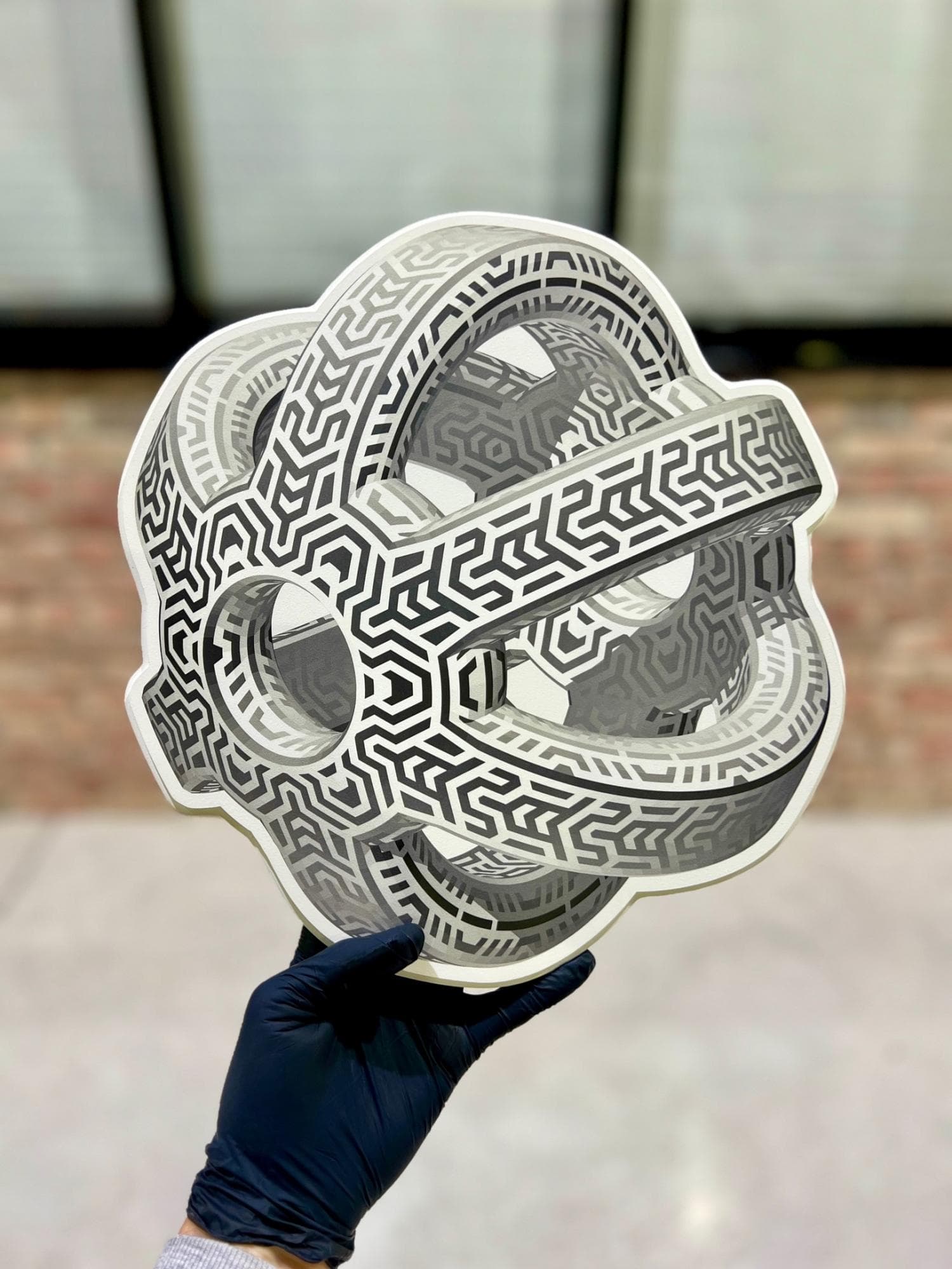 The monochrome comet (variant #4/5)